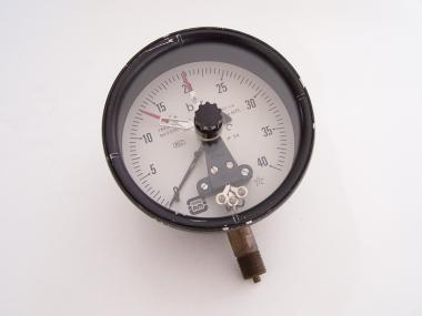 Nyomásmérő d=160mm kontakt 0-40 bar M:20x1,5